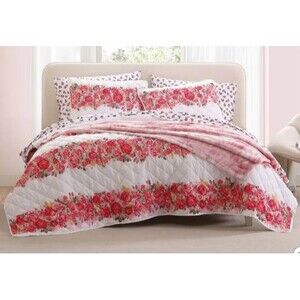 Betsey Johnson Rose Bouquets Bedspread Quilt Full/Queen 88"x88" Betseyville